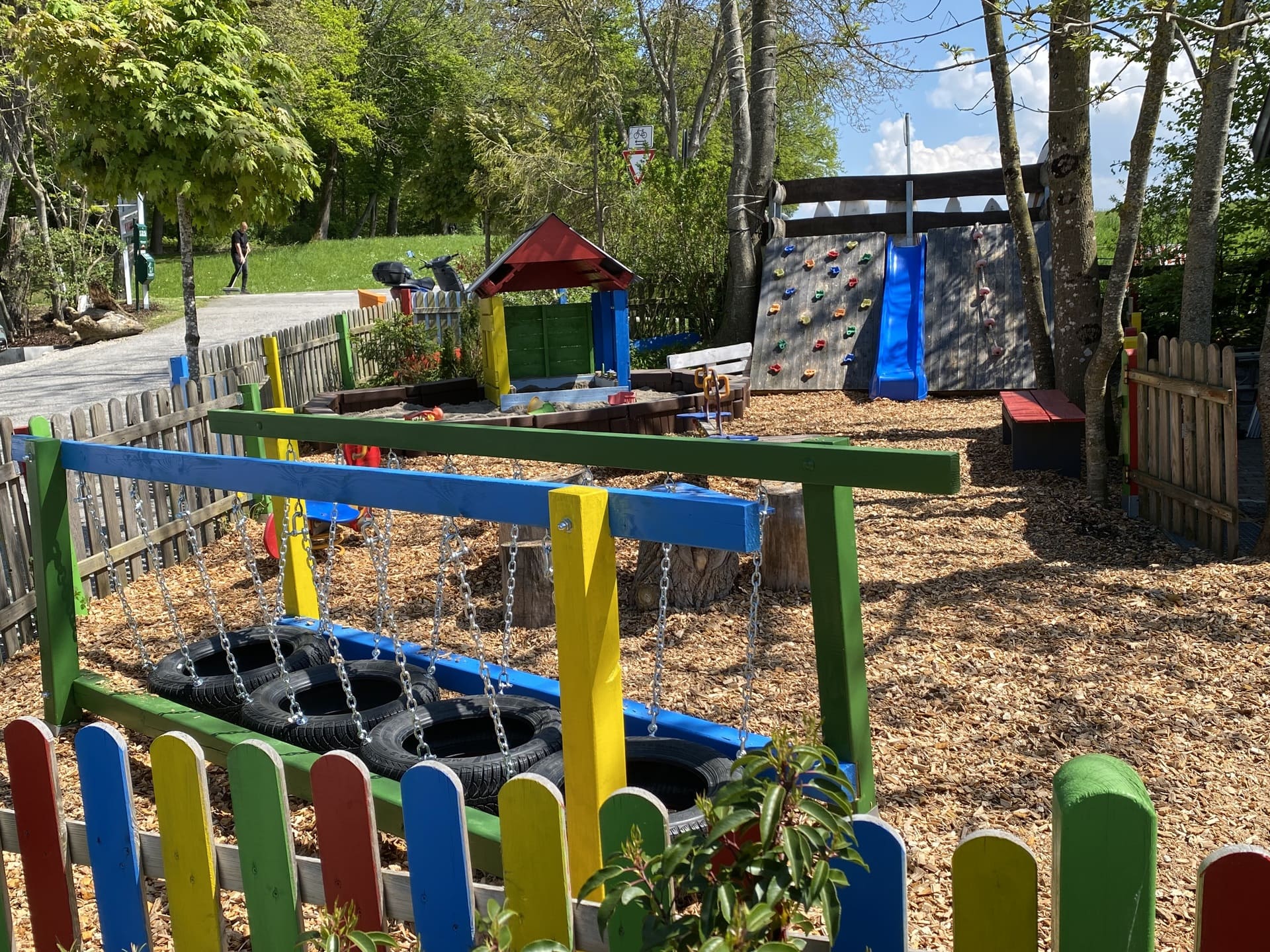 olivengarten-spielplatz-1920×1440